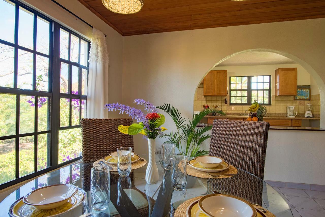 Bayview Vacation Apartments Spanish Town Eksteriør billede