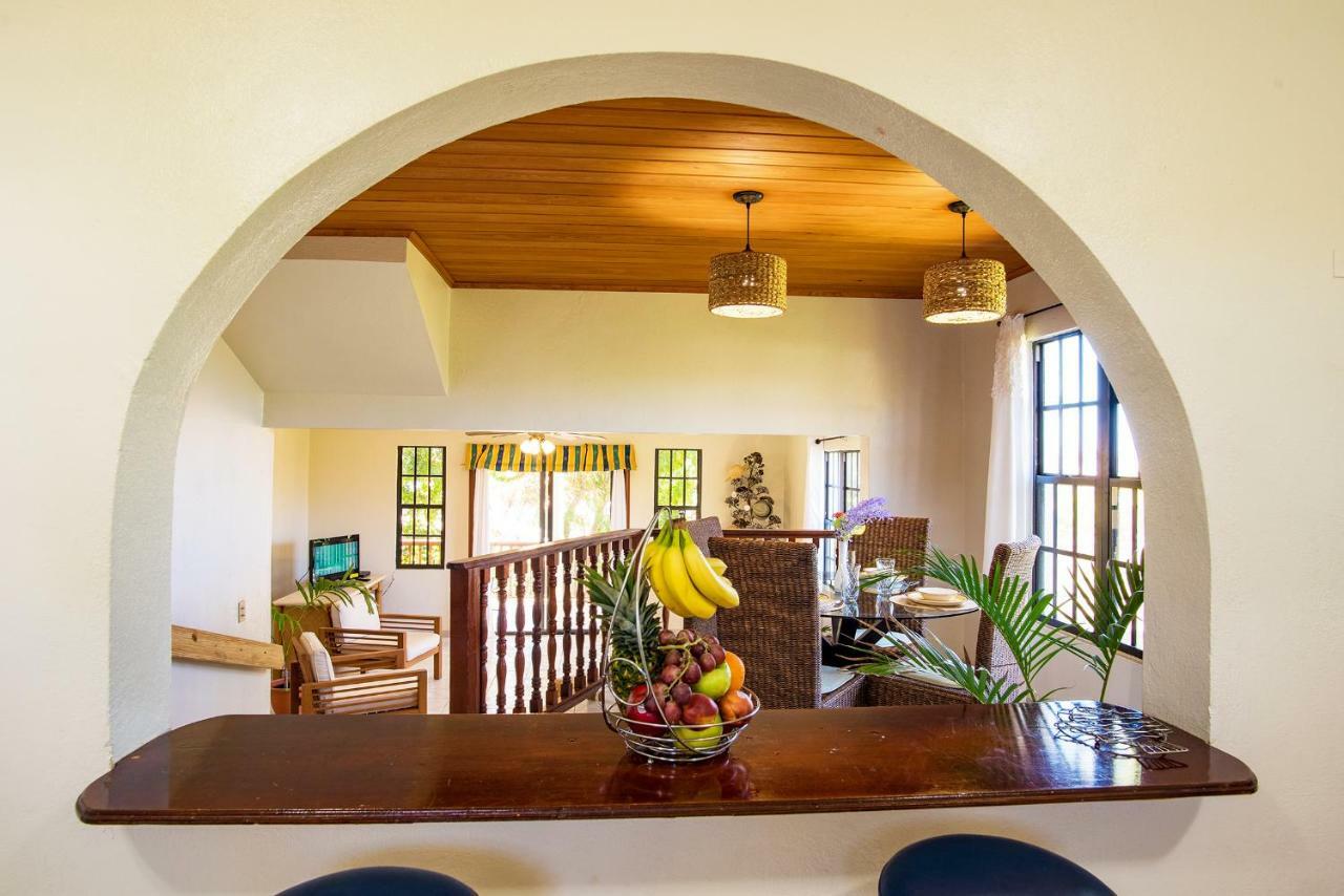 Bayview Vacation Apartments Spanish Town Eksteriør billede